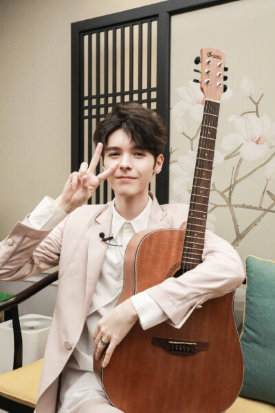 小k
Kristian Kostov