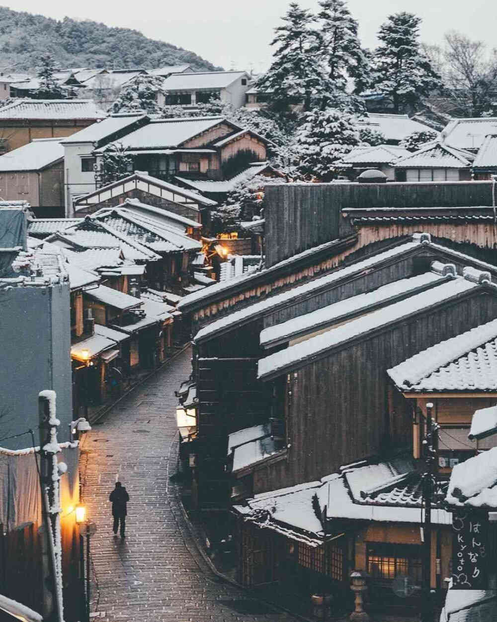 不知为何，恰如其分的话总是姗姗来迟，错过最恰当的时机。
——村上春树 ​​​