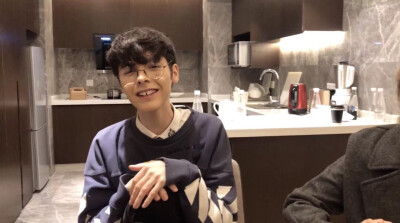 Kristian Kostov 克里斯蒂安·科斯托夫
“00后迪玛希” 歌手 我是歌手