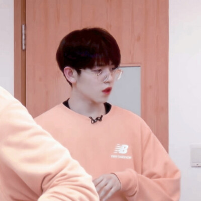 胡春杨 好绝的漫撕男