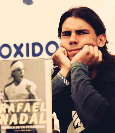 拉法·纳达尔 Rafa·Nadal
⚔️king of clay
网球界著名强迫症