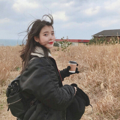 IU 