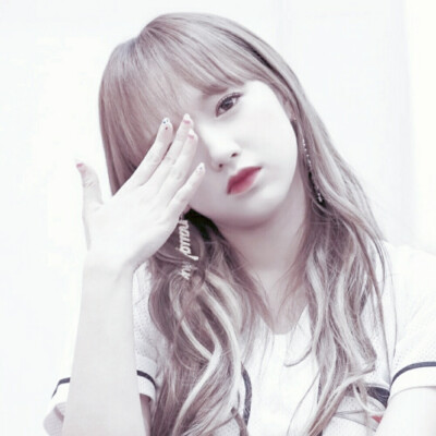 程潇头像/by沈灿阳