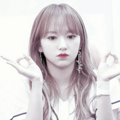 程潇头像/by沈灿阳