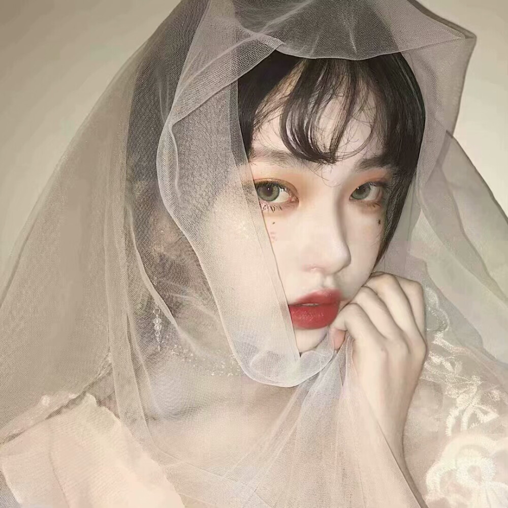 妆容