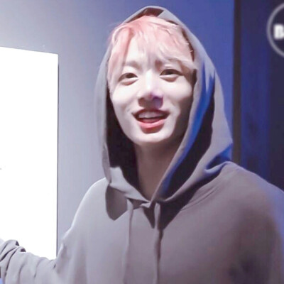 二传注明梁衫伯