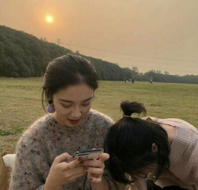 成年人的世界不存在永恒的靠山
你最强的靠山就是你的努力和地位