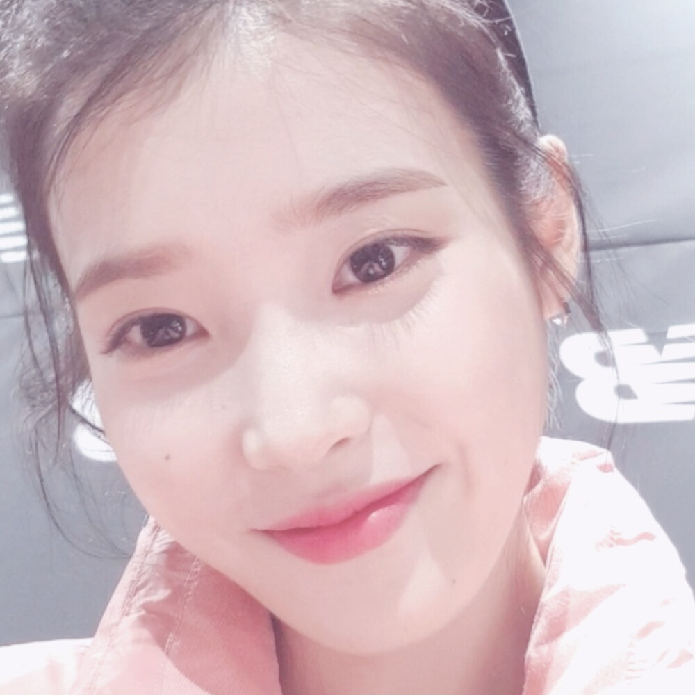 李智恩，iu