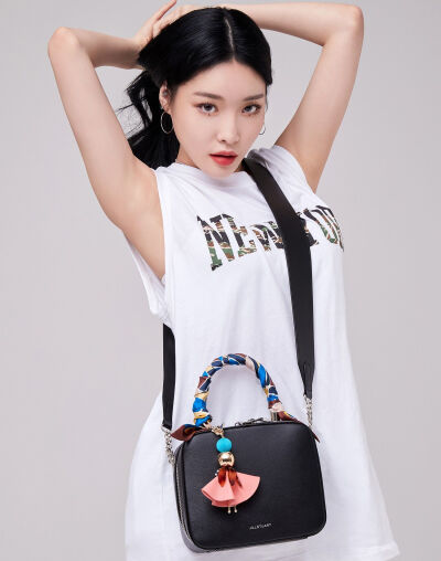 金请夏 Chungha for Jill Stuart 2019 SS Collection ​​​