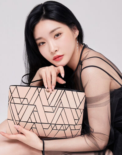 金请夏 Chungha for Jill Stuart 2019 SS Collection ​​​