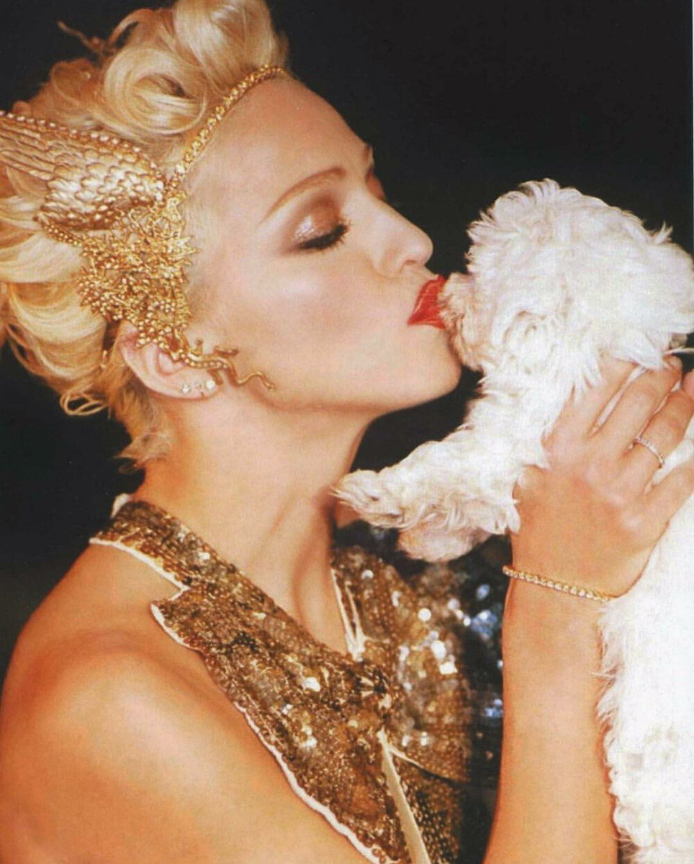 麦当娜·西科尼