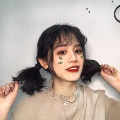 复古 可爱 港风 女生头像