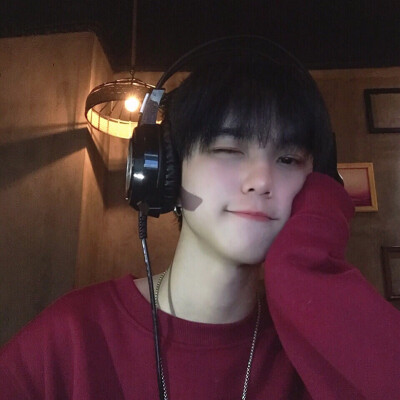 男头 二传注明堆糖秋鴻