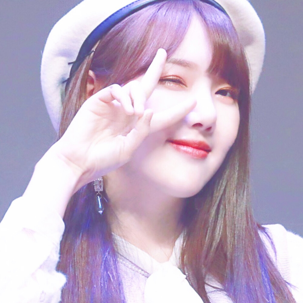 郑艺琳头像奶糖泡芙