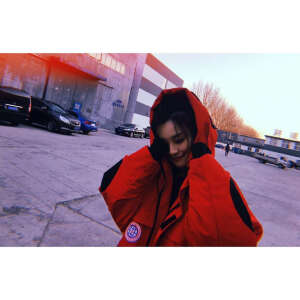 闺头尚语贤。！