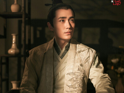 年少壮阔提笔，藏多少相思语。