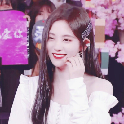 二传注明梁衫伯