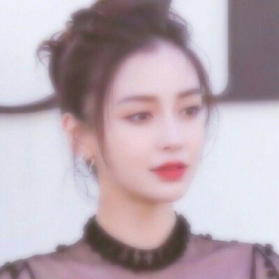 Angelababy
0228
生日头像
*٩(๑´∀`๑)ง*