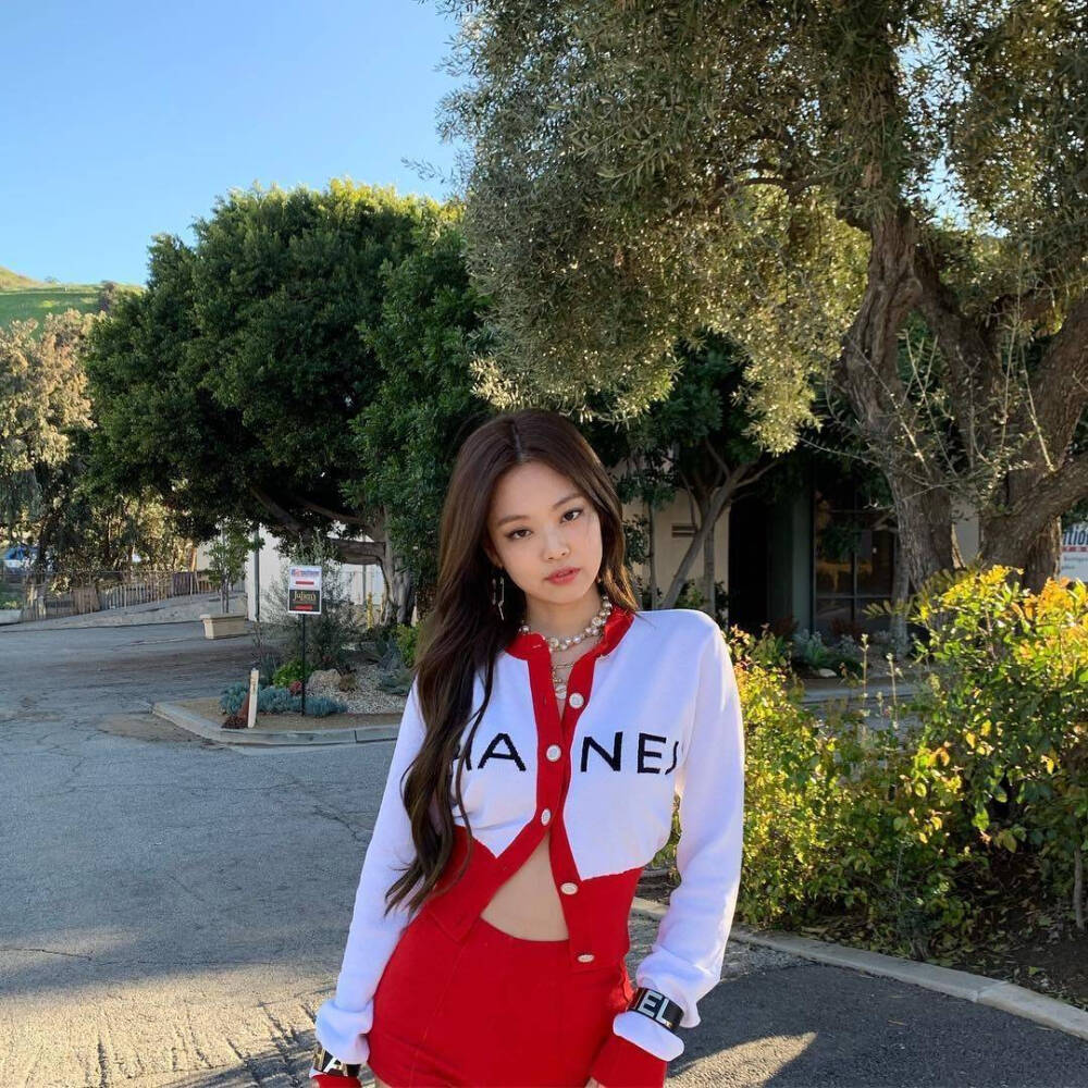 BLACKPINK JENNIE