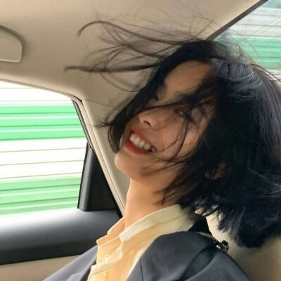 努力变优秀鸭.