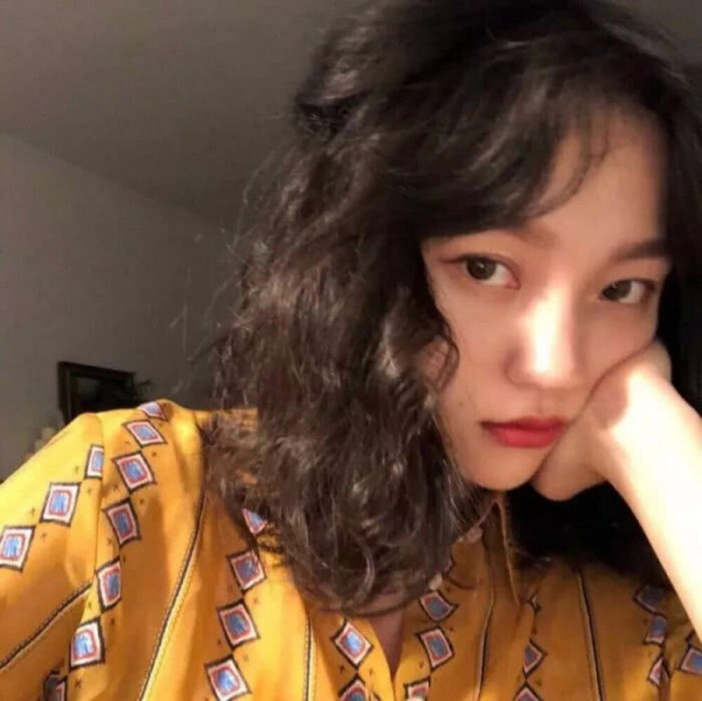 喜欢收集头像的女孩好可爱