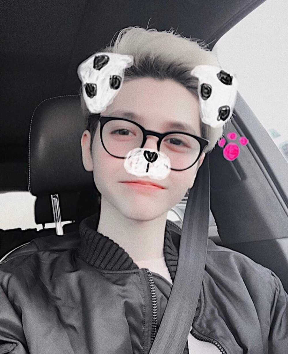 kristian kostov.
什么神仙男孩的神仙自拍