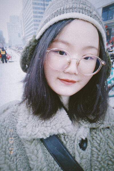 南方人庄里看雪