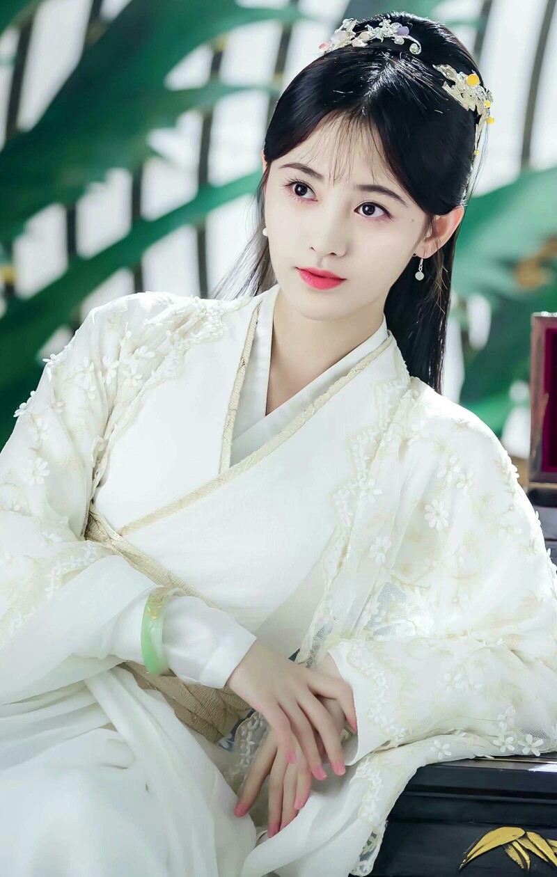 鞠婧祎
