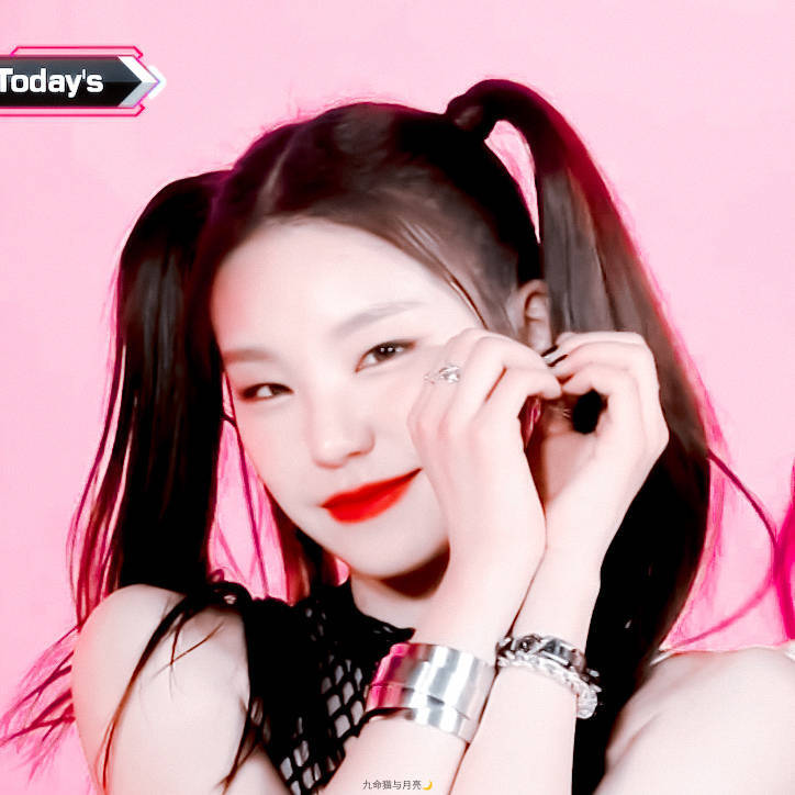 ITZY 黄艺智