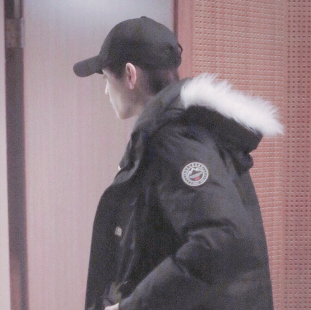 苏勋伦
二传注明堆糖林楚