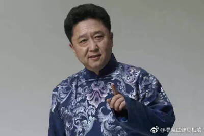 于谦
德云社，亚洲最大传统艺术男子天团，从2006年春节期间在凤凰卫视认识他，就被吸引这么多年，魅力无限啊