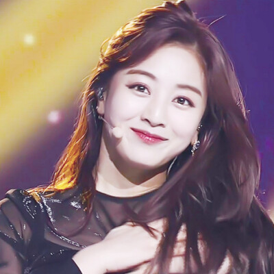 朴志效©Allison。