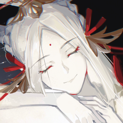 要是在暮春时节，看满山暴雨打落花，一定很热闹