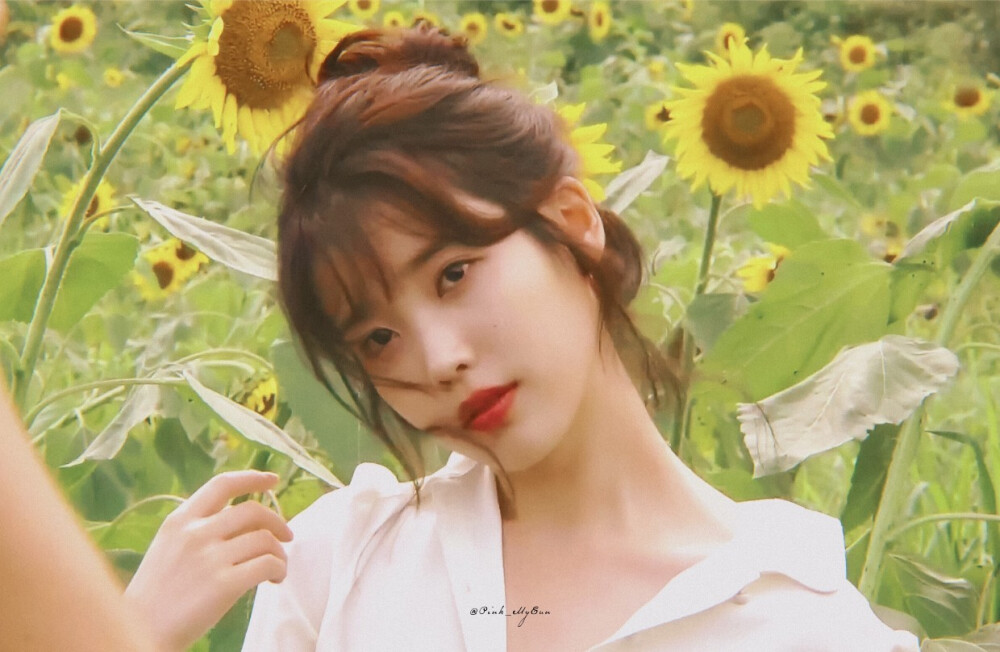 IU