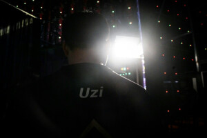 RNG -UZI（简自豪）