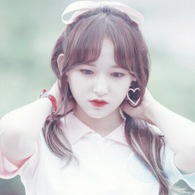 程潇头像/by沈灿阳