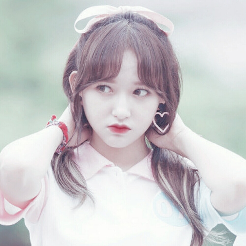 程潇头像/by沈灿阳