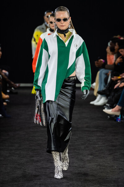 Alexander Wang（亚历山大·王）2019秋冬高级成衣发布秀