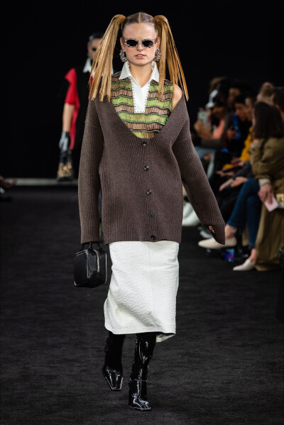 Alexander Wang（亚历山大·王）2019秋冬高级成衣发布秀