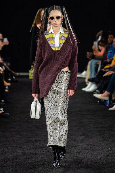 Alexander Wang（亚历山大·王）2019秋冬高级成衣发布秀