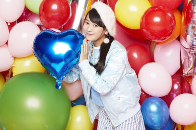 Miracle² ＆ Magical²：
Miracle²为专辑拍摄的封面