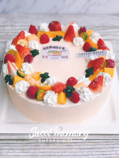 #SHERRY Molly家の下午茶#—『原味大cake』老客人訂給外婆的生日cake～超大個(gè) 熱鬧喜慶呀家有一寶呀 滿滿水果裝飾 再加一個(gè)Molly畫(huà)的長(zhǎng)壽面小插牌 氣氛妥妥噠～