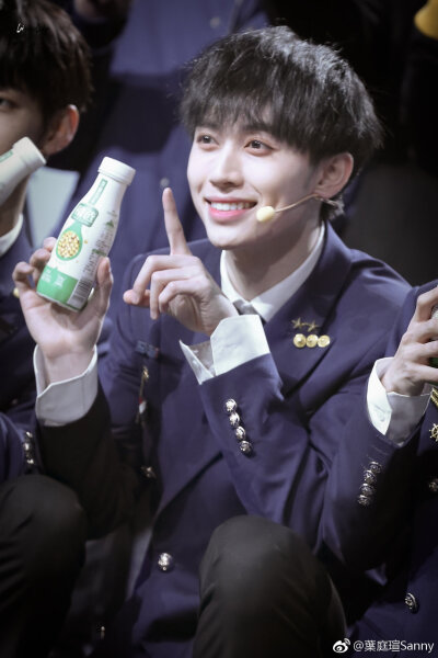 AJ赖煜哲宝藏男孩了解一下 ✨✨