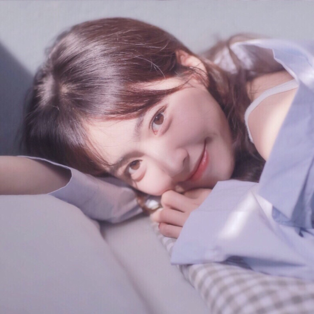 duebass 女生头像