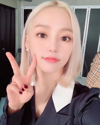 clc 张睿恩