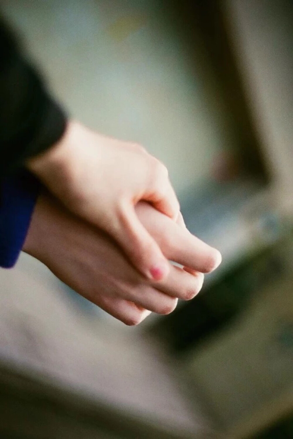 牵手嘞！携子之手，与子偕老！牵手壁纸 恋爱 绘画素材❤