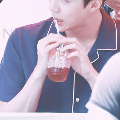 吴世勋头像②，出处by大白头像库