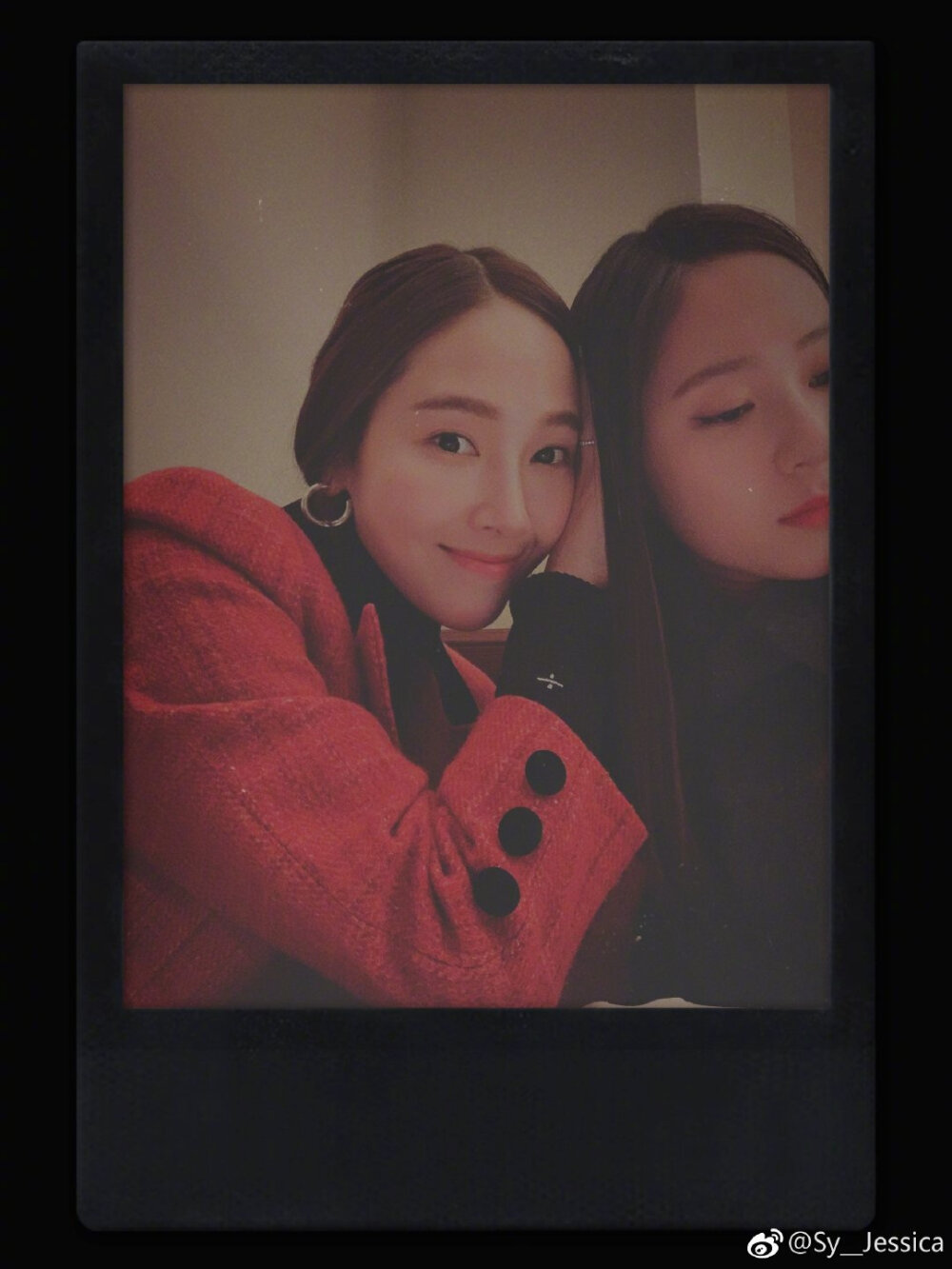 krystal & Jessica
郑秀晶 郑秀妍