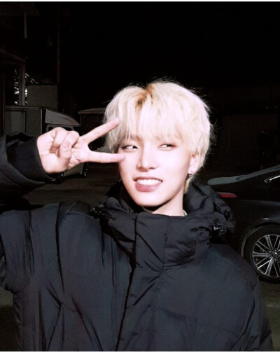 ONEUS 李抒澔/SEO HO
cr.official_oneus