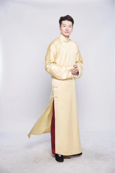 谢金
德云社，亚洲最大传统艺术男子天团，从2006年春节期间在凤凰卫视认识他，就被吸引这么多年，魅力无限啊